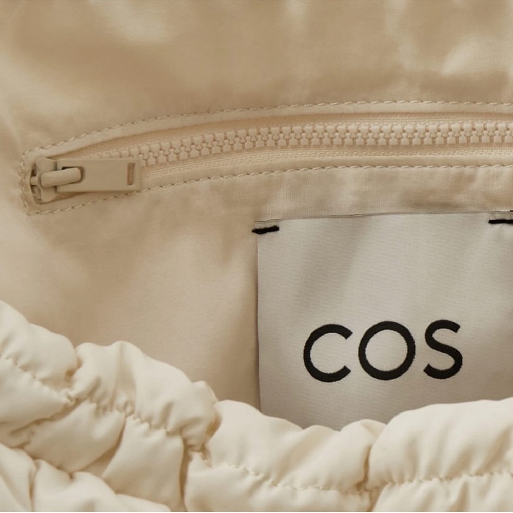 COS Quilted Oversized Crossbody Bag Off White NWT - Picture 6 of 11